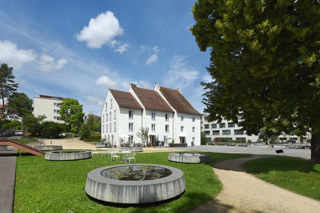 Hotel Im Schlosspark Binningen Buitenkant foto